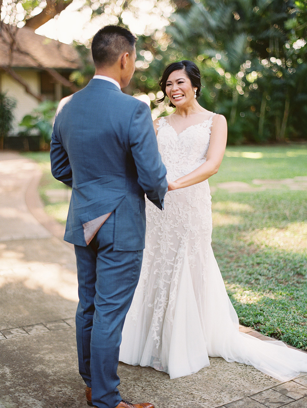 Maui-Wedding-Photographer-Olowalu-Plantation-House-Destination-Wedding-First-Look-Portraits-Jana-Dillon-Photography-10