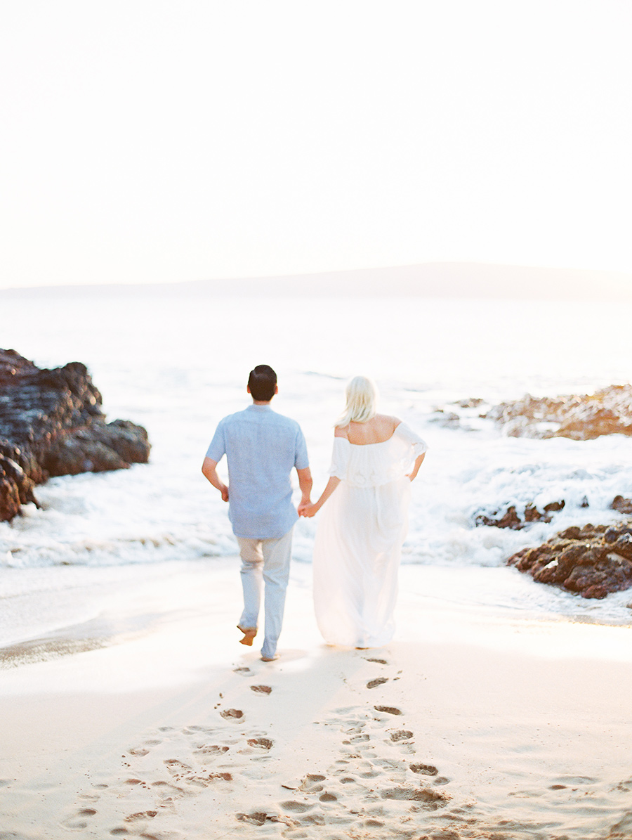 Jana-Dillon-Photography-Destination-Hawaii-Maui-Wedding-Photographer-Maternity-Beach-Portraits-Makena-Cove-11